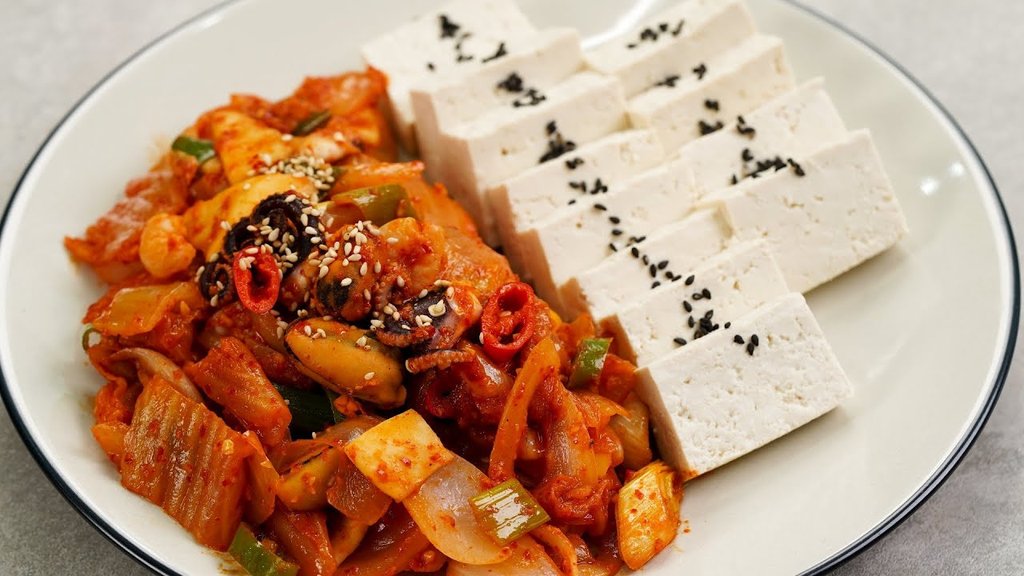 Tofu with Stir-Fried Kimchi