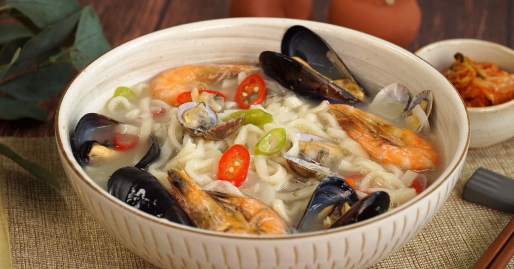 Seafood Knife-Cut Noodles