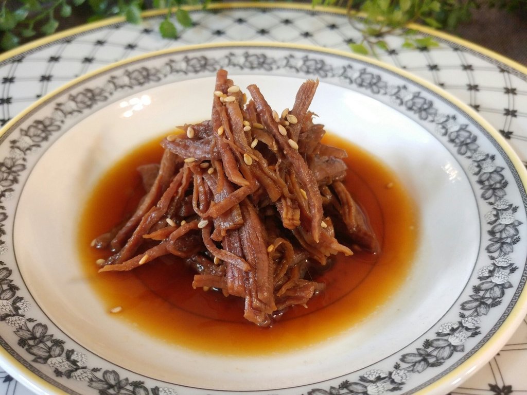 Soy Braised Beef and Eggs