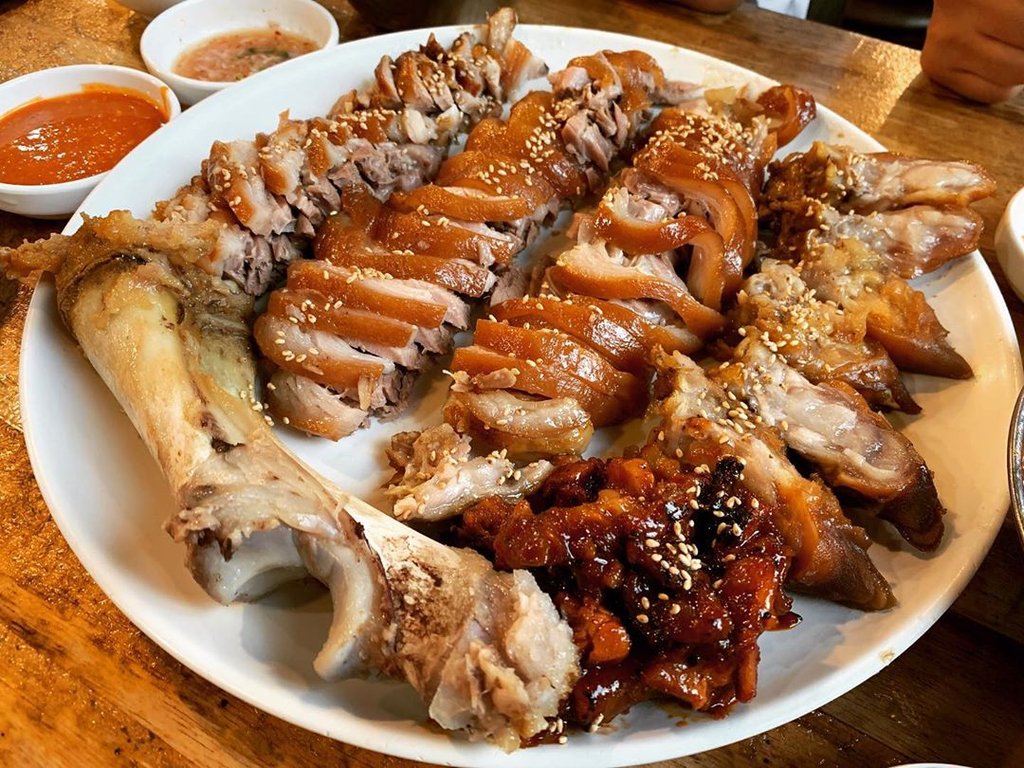 Pig's Feet (Simplified)